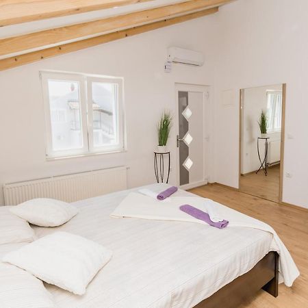 Studio Apartment Harmony Np Krka Lozovac Esterno foto