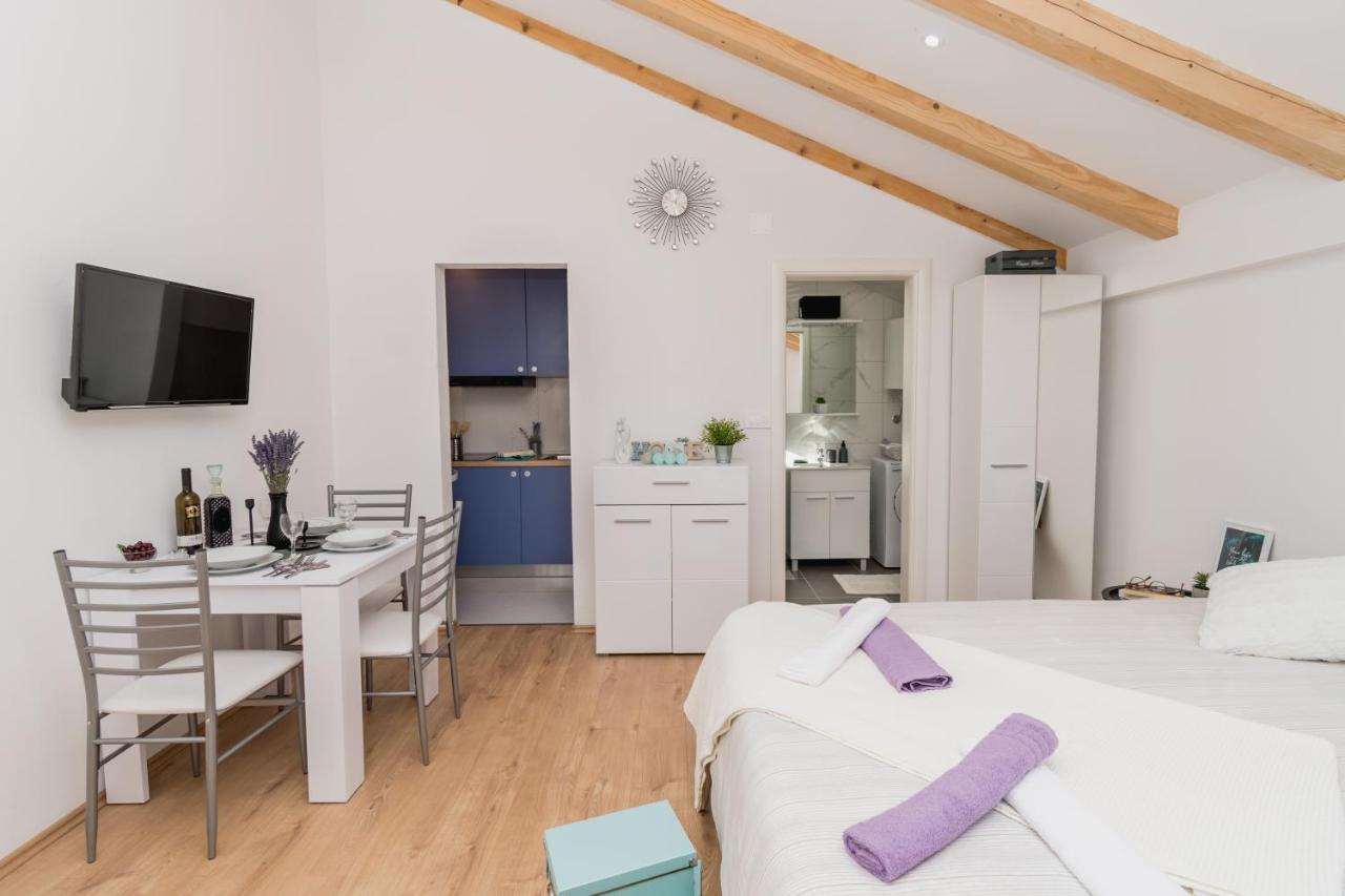 Studio Apartment Harmony Np Krka Lozovac Esterno foto