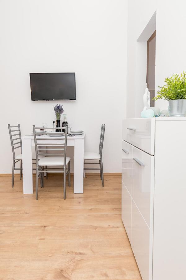 Studio Apartment Harmony Np Krka Lozovac Esterno foto